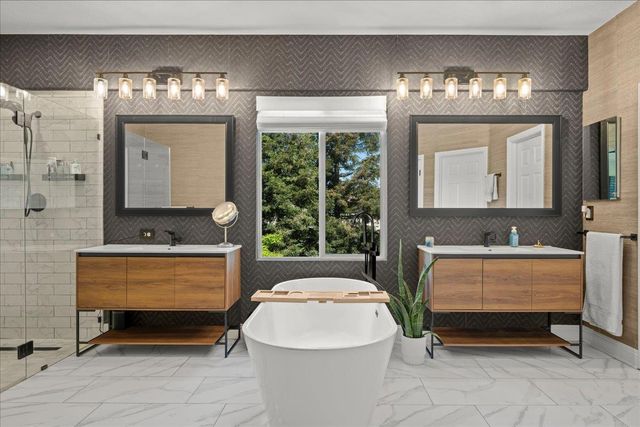 6905 Arianna Ct, Elk Grove, CA 95757