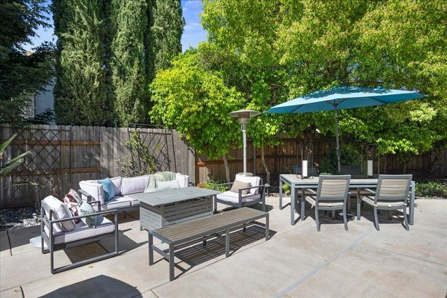 6905 Arianna Ct, Elk Grove, CA 95757