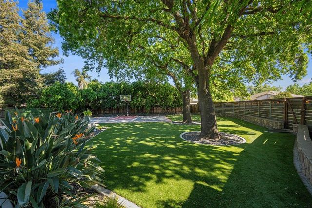 6905 Arianna Ct, Elk Grove, CA 95757