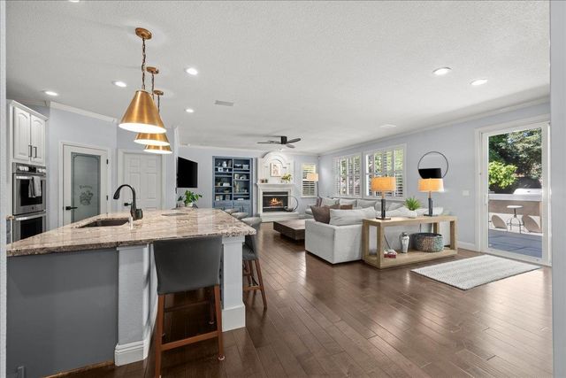 6905 Arianna Ct, Elk Grove, CA 95757