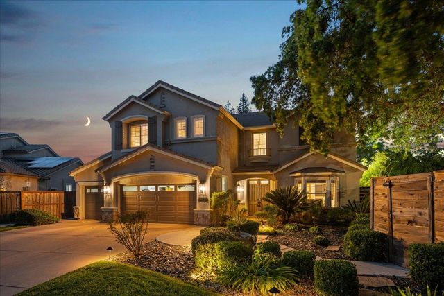 6905 Arianna Ct, Elk Grove, CA 95757