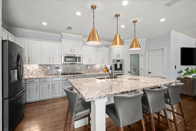 6905 Arianna Ct, Elk Grove, CA 95757