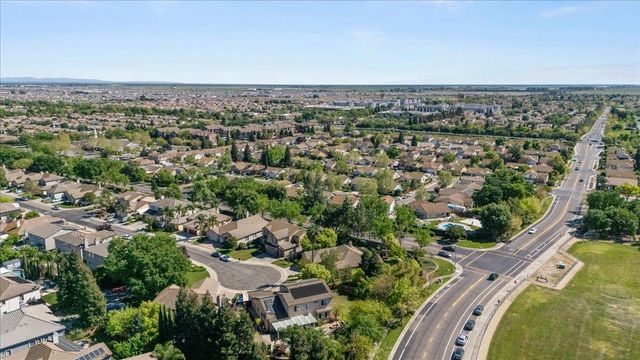 6905 Arianna Ct, Elk Grove, CA 95757