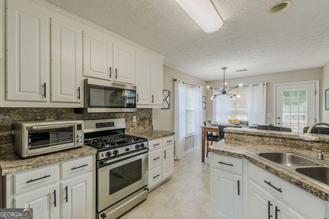 2212 Brandon Lane SW, Conyers, GA 30094
