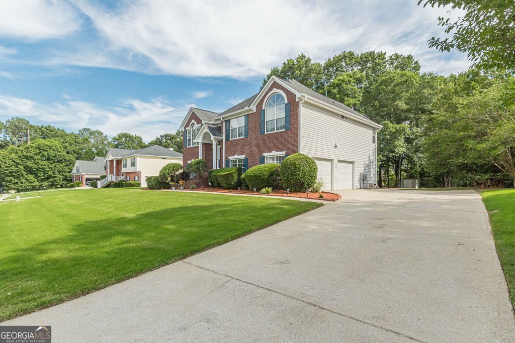 2212 Brandon Lane SW, Conyers, GA 30094