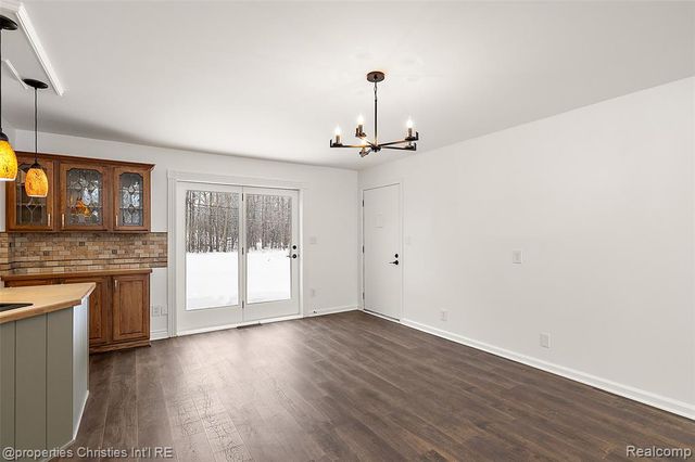 19600 Marilyn Street, Northville, MI 48167