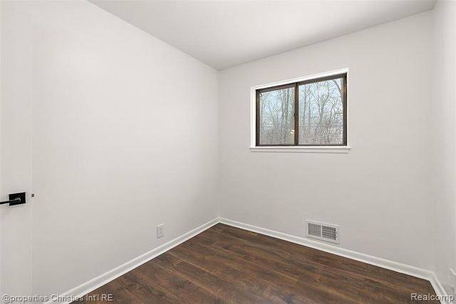 19600 Marilyn Street, Northville, MI 48167