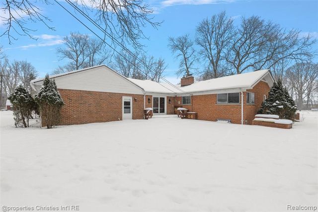 19600 Marilyn Street, Northville, MI 48167