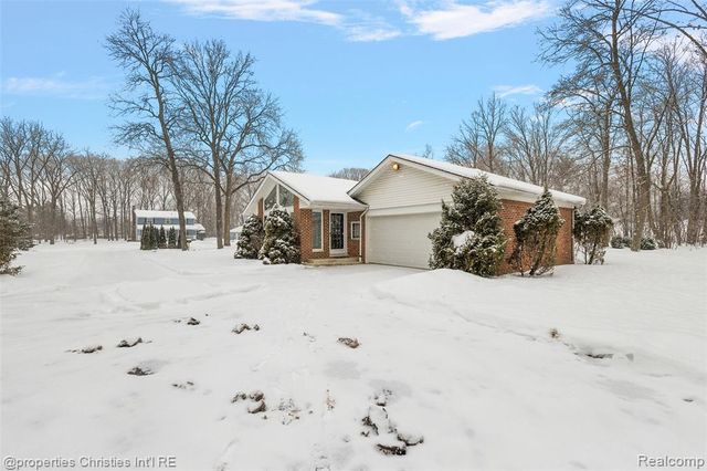 19600 Marilyn Street, Northville, MI 48167