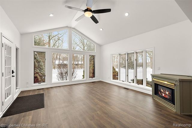 19600 Marilyn Street, Northville, MI 48167