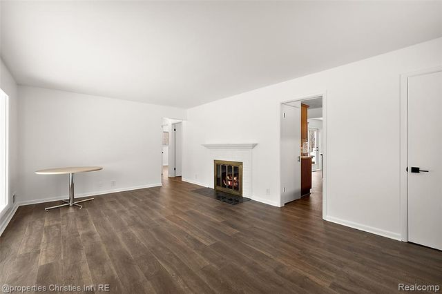 19600 Marilyn Street, Northville, MI 48167