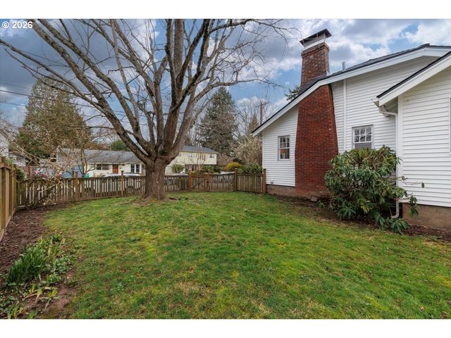 9324 N BURR Ave, Portland, OR 97203