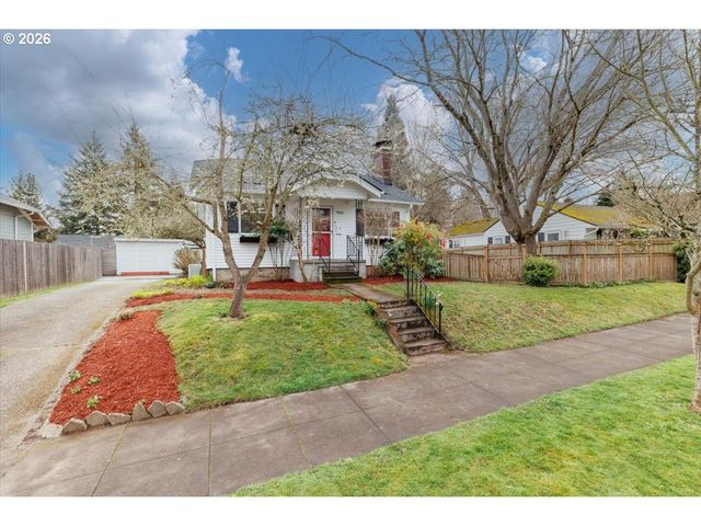 9324 N BURR Ave, Portland, OR 97203