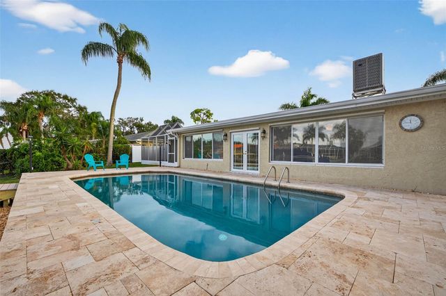 1963 TANGLEWOOD DRIVE NE, St Petersburg, FL 33702