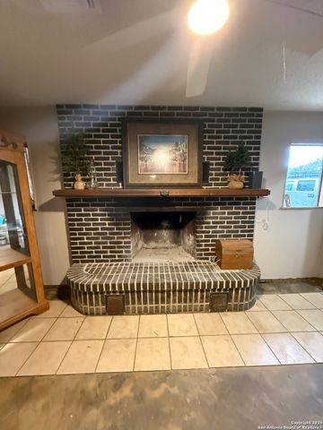 3394 Junction Hwy - B, Ingram, TX 78025