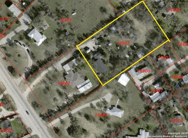 3394 Junction Hwy - B, Ingram, TX 78025