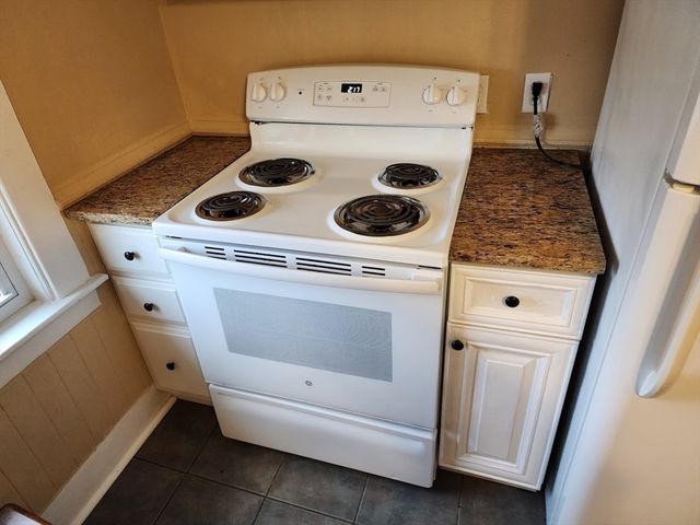1260 Grafton St, Worcester, MA 01604