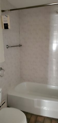 1260 Grafton St, Worcester, MA 01604
