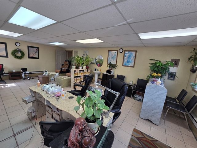 1260 Grafton St, Worcester, MA 01604