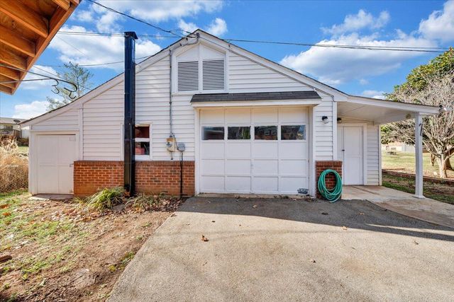 753 Plantation CIR, Roanoke, VA 24019