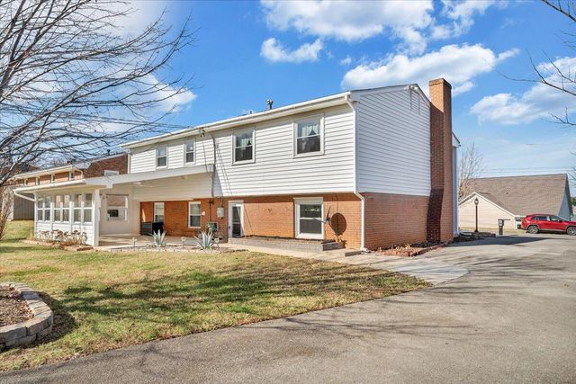 753 Plantation CIR, Roanoke, VA 24019