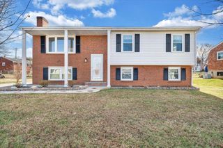 753 Plantation CIR, Roanoke, VA 24019