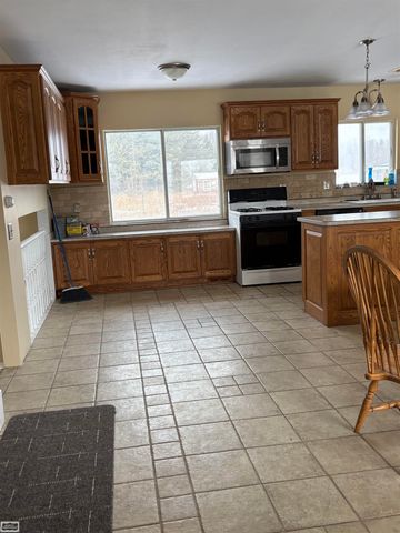 14830 Dudley Road, Lynn, MI 48097