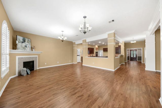 6803 Amistad Court, Manvel, TX 77578