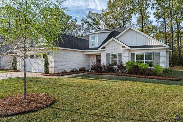 213 Otters Ridge Dr, Kathleen, GA 31047