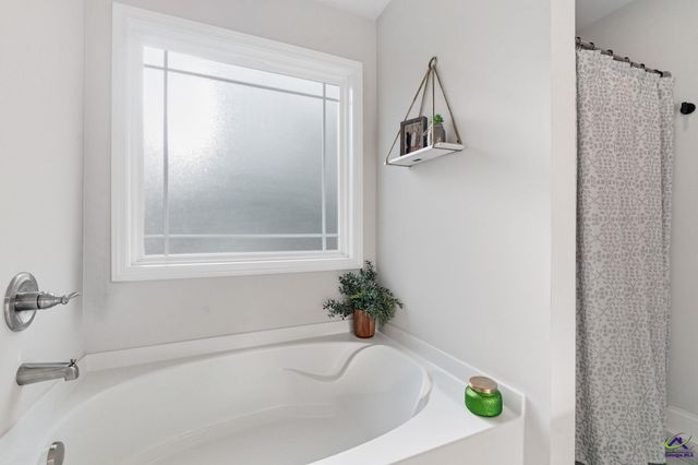 213 Otters Ridge Dr, Kathleen, GA 31047