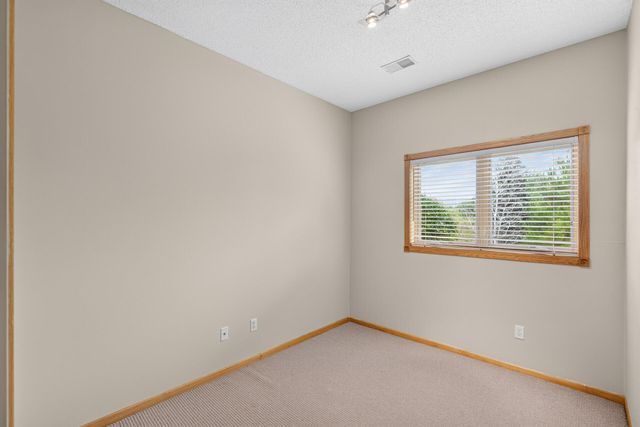 6585 Promontory Drive, Eden Prairie, MN 55346