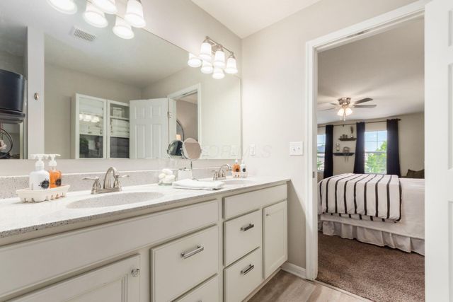 475 Alta View Village Court, Worthington, OH 43085