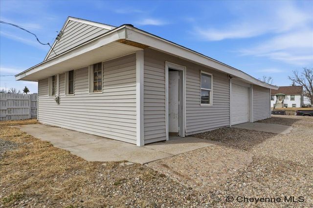 807 E 3RD ST, Cheyenne, WY 82007