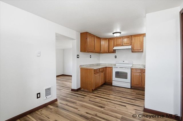 807 E 3RD ST, Cheyenne, WY 82007