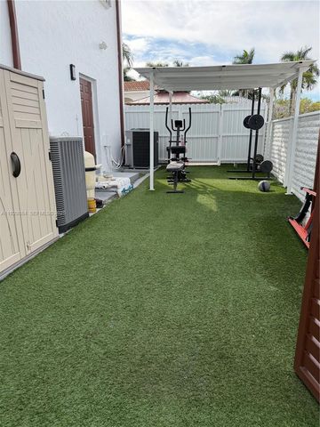 13966 SW 13th St, Miami, FL 33184