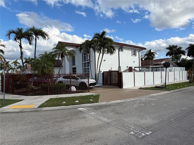 13966 SW 13th St, Miami, FL 33184