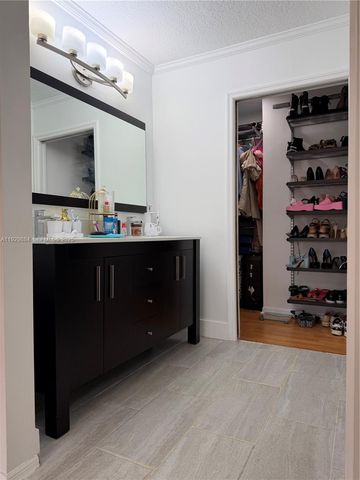 13966 SW 13th St, Miami, FL 33184