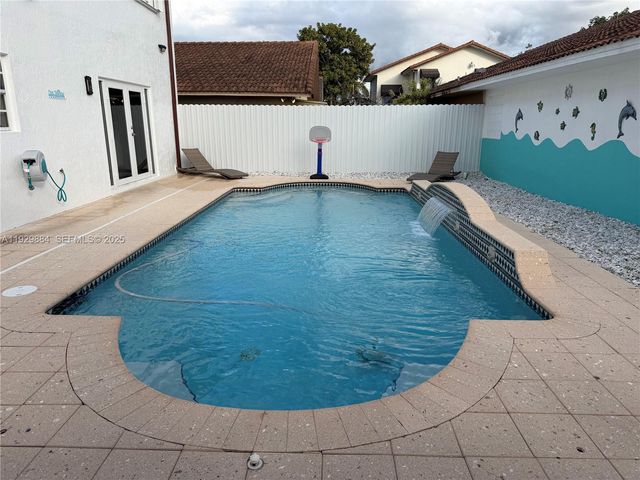 13966 SW 13th St, Miami, FL 33184