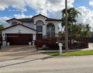 13966 SW 13th St, Miami, FL 33184