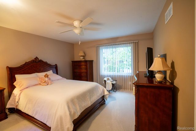 1750 MONTICELLO Street 6, Trenton, MI 48183