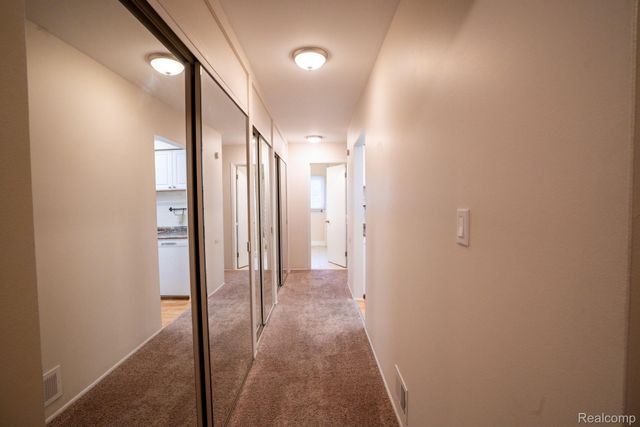 1750 MONTICELLO Street 6, Trenton, MI 48183