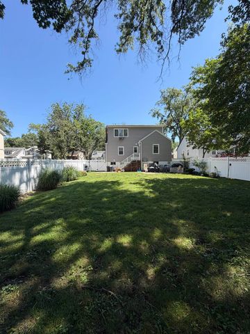 734 CLARK AVE, Ridgefield, NJ 07657