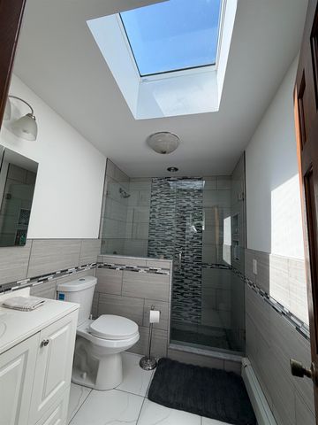 734 CLARK AVE, Ridgefield, NJ 07657