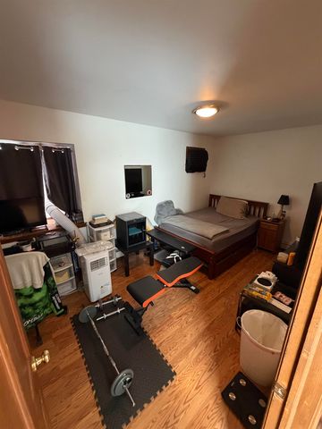 734 CLARK AVE, Ridgefield, NJ 07657