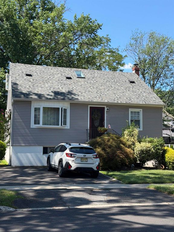734 CLARK AVE, Ridgefield, NJ 07657