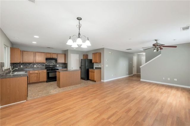172 Nacoochee Way, Canton, GA 30114
