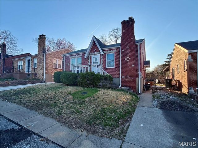 8019 Genesta Street, St Louis, MO 63123