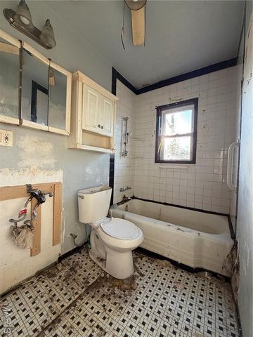 8019 Genesta Street, St Louis, MO 63123