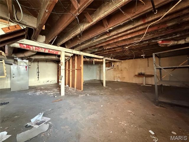 8019 Genesta Street, St Louis, MO 63123