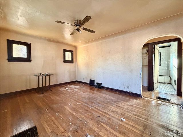 8019 Genesta Street, St Louis, MO 63123